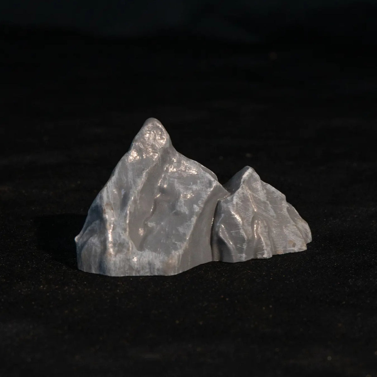 Miniature grey ridge rock habitat decoration