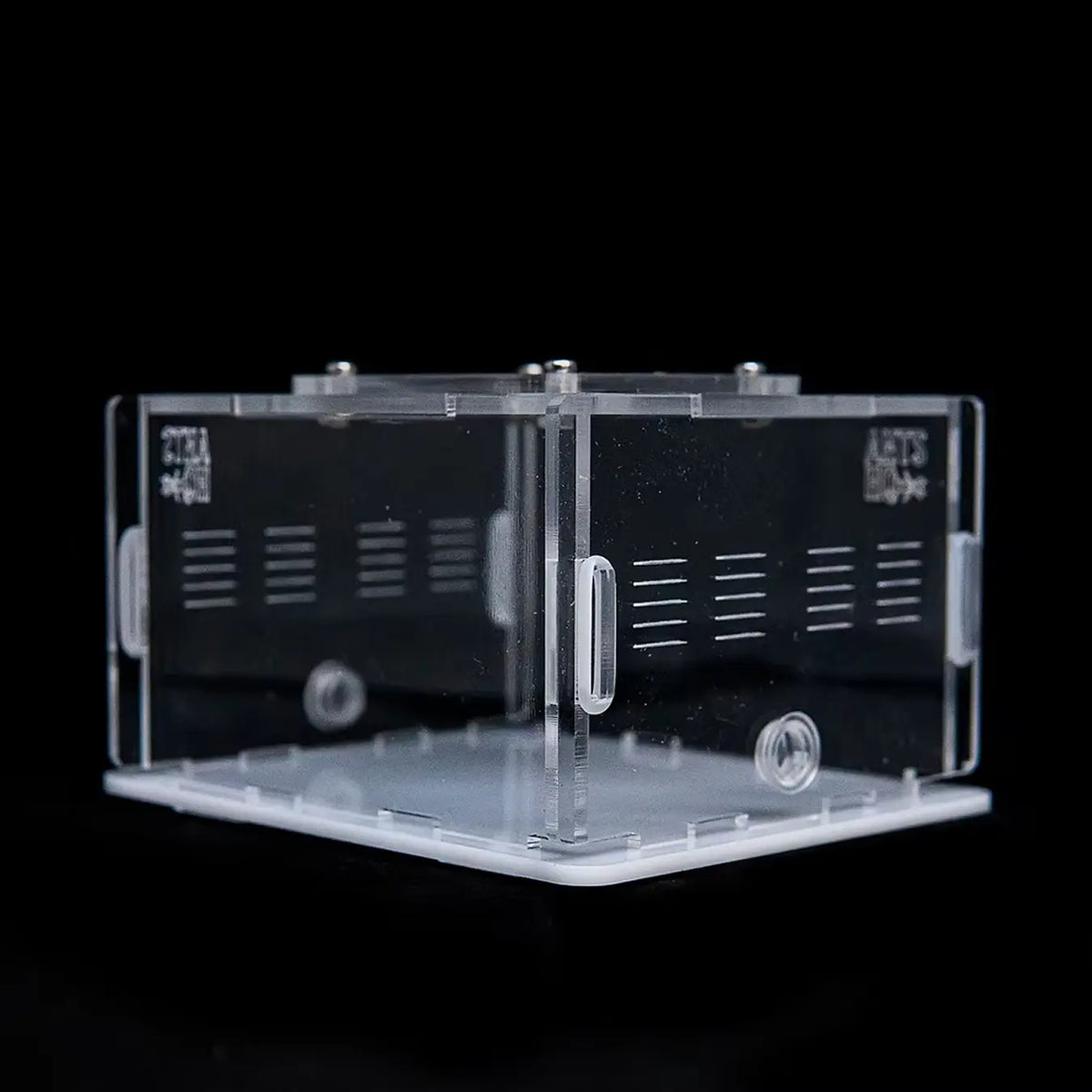 eXplorer I acrylic ant outworld with clear panels
